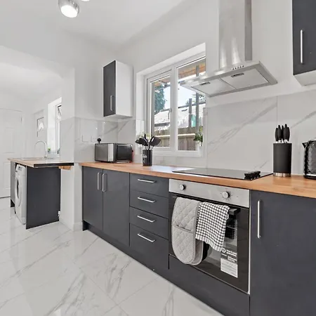 Cosy Holiday Home Perfect For Business & Families Лестер Экстерьер фото